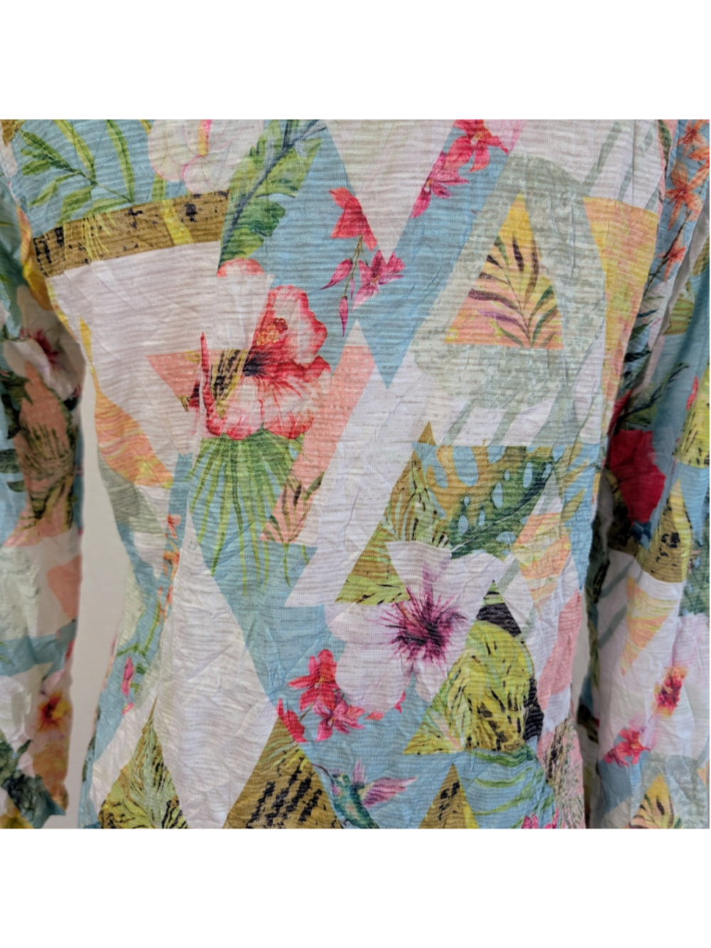 David Cline Tropical Print Top NWT Small Lightweight Crinkle Polo 3/4 sleeve - Picture 7 of 12